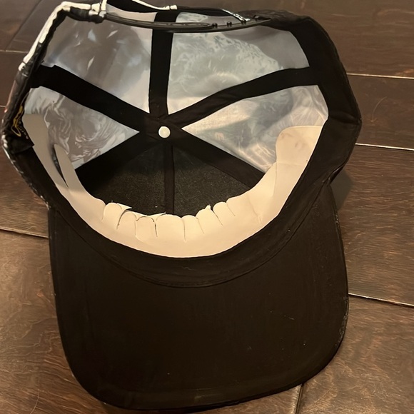 Batman youth hat NWT - Picture 5 of 8